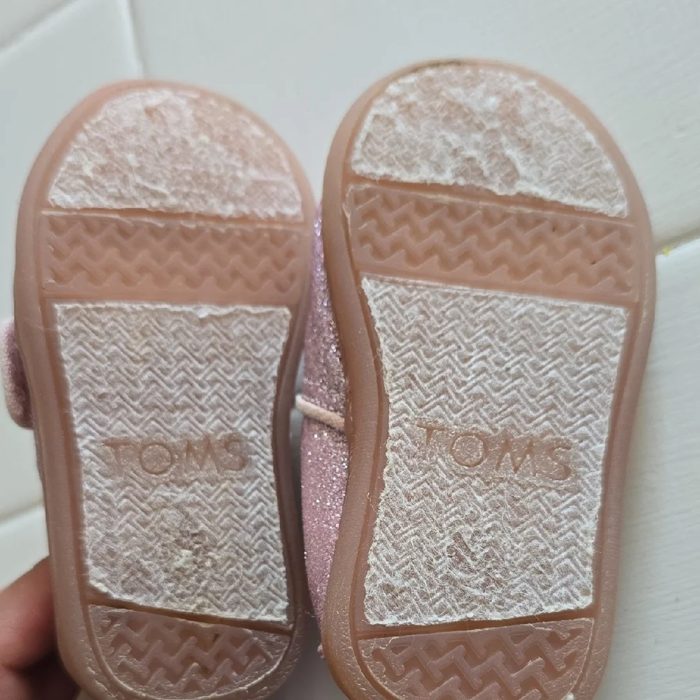 Toms Kids Sparkly Mauve Moccasins